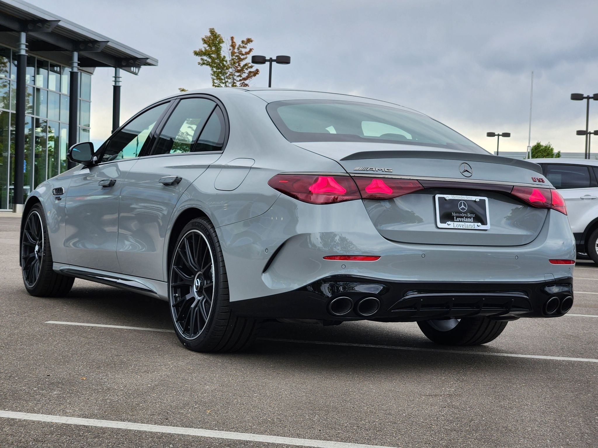 New 2027 MANUFAKTUR Alpine Grey Mercedes-Benz AMG® E 53 4MATIC image 6