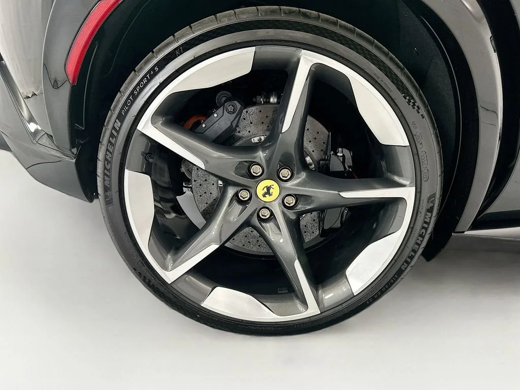 Used 2026 Nero Ferrari  image 33