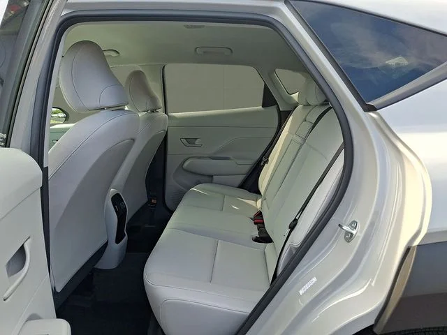 Used 2024 Gray Hyundai SEL image 10