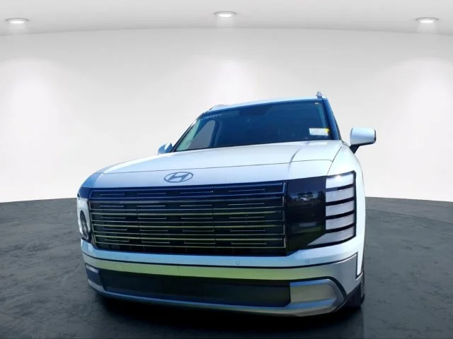 Used 2026 White Hyundai SEL image 5