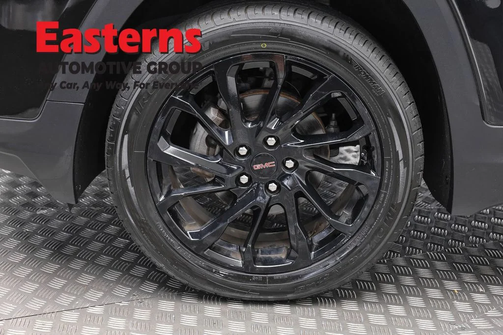 Used 2023 Black GMC SLE image 33