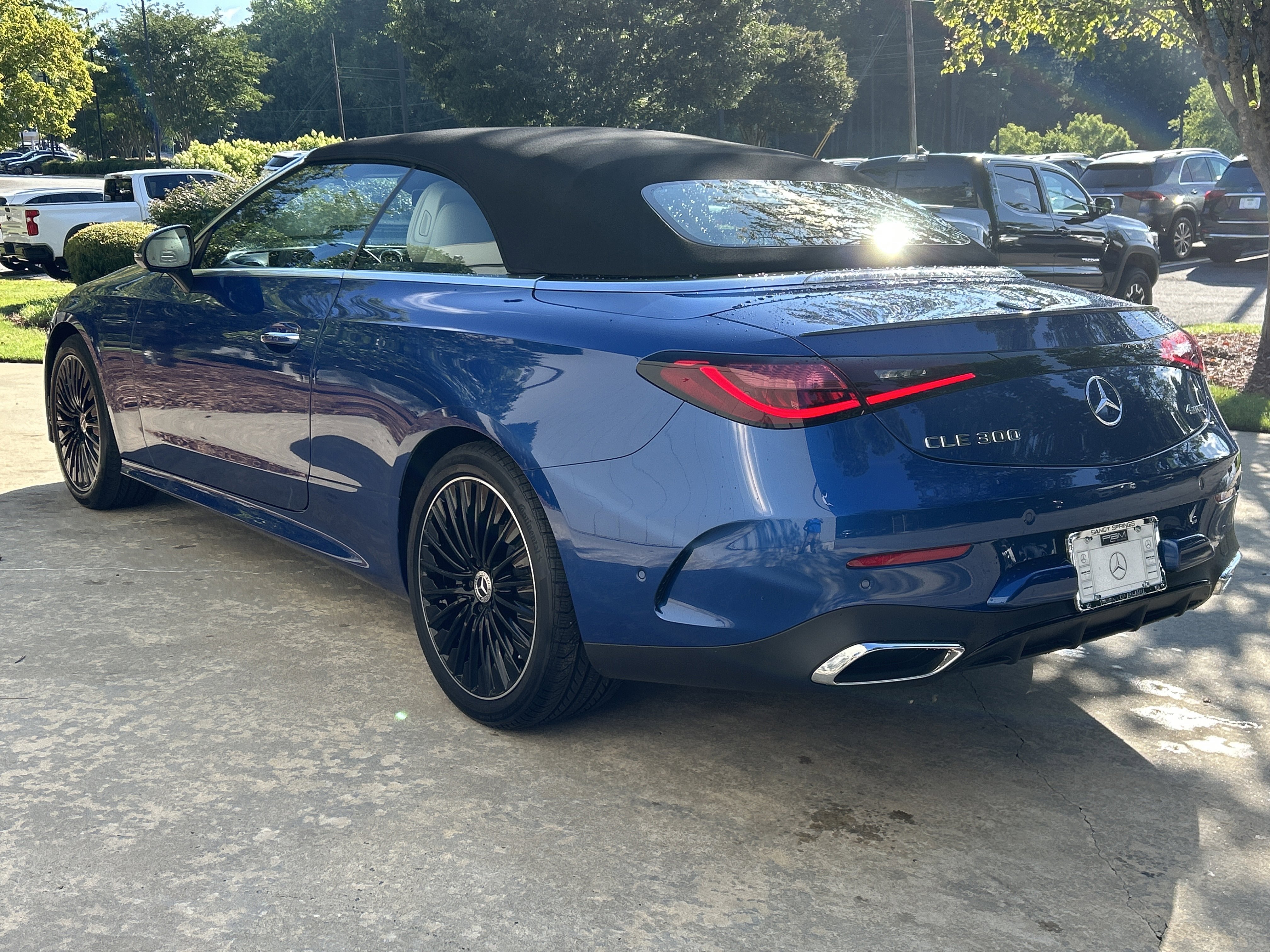 Certified Used 2025 Sterling Blue Metallic Mercedes-Benz CLE 300 4MATIC® Cabriolet image 23