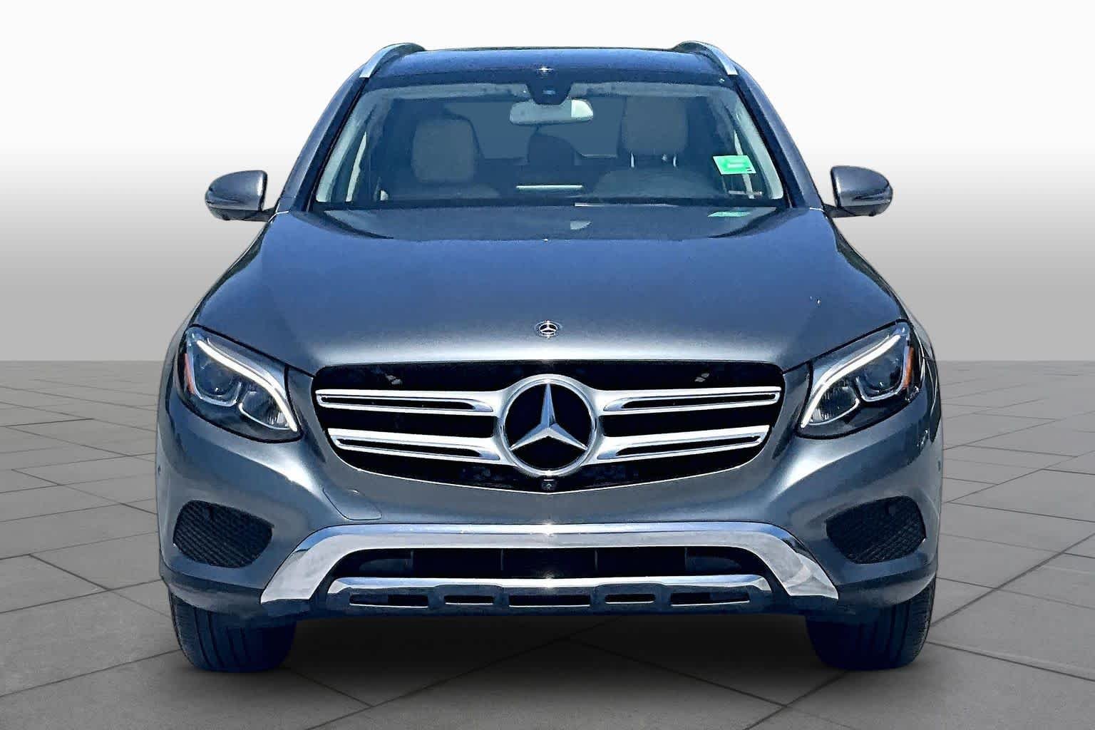 Used 2018 Selenite Grey Metallic Mercedes-Benz GLC 300 image 4