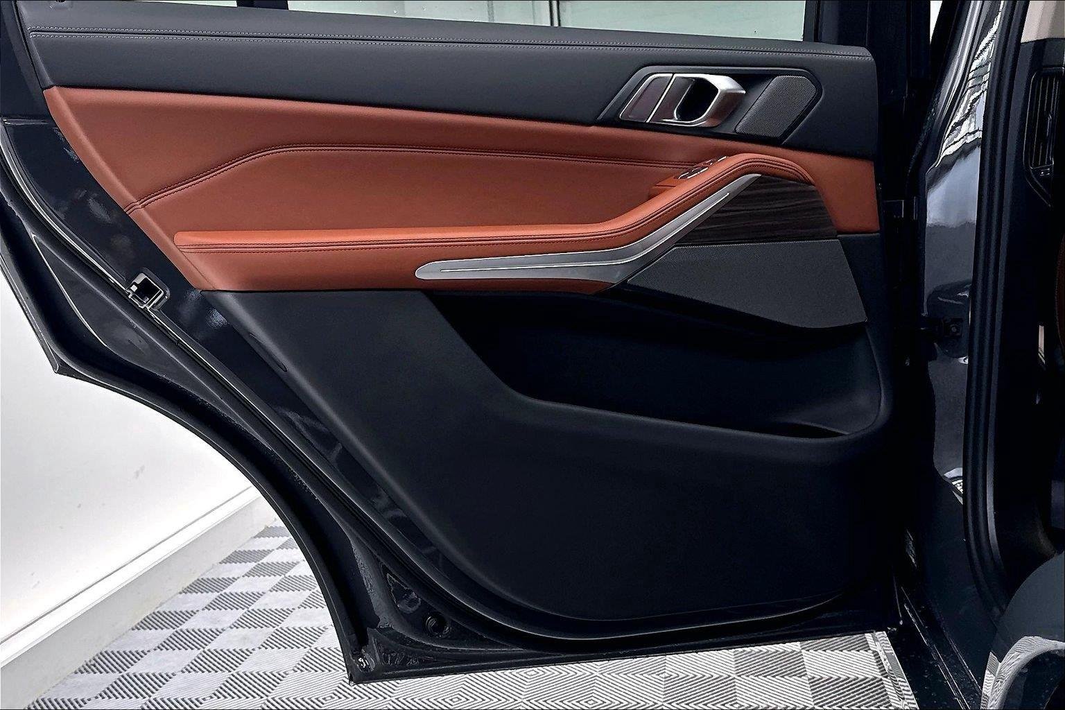 New 2027 Dravit Grey Metallic BMW xDrive40i image 29