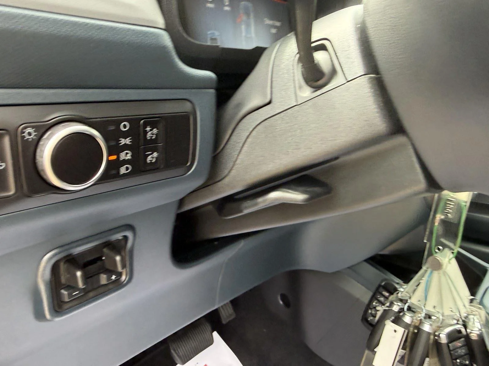 New 2026 Carbonized Gray Metallic Ford XL image 16