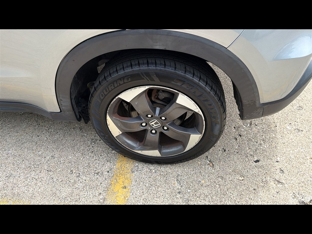Used 2018  Honda EX image 22