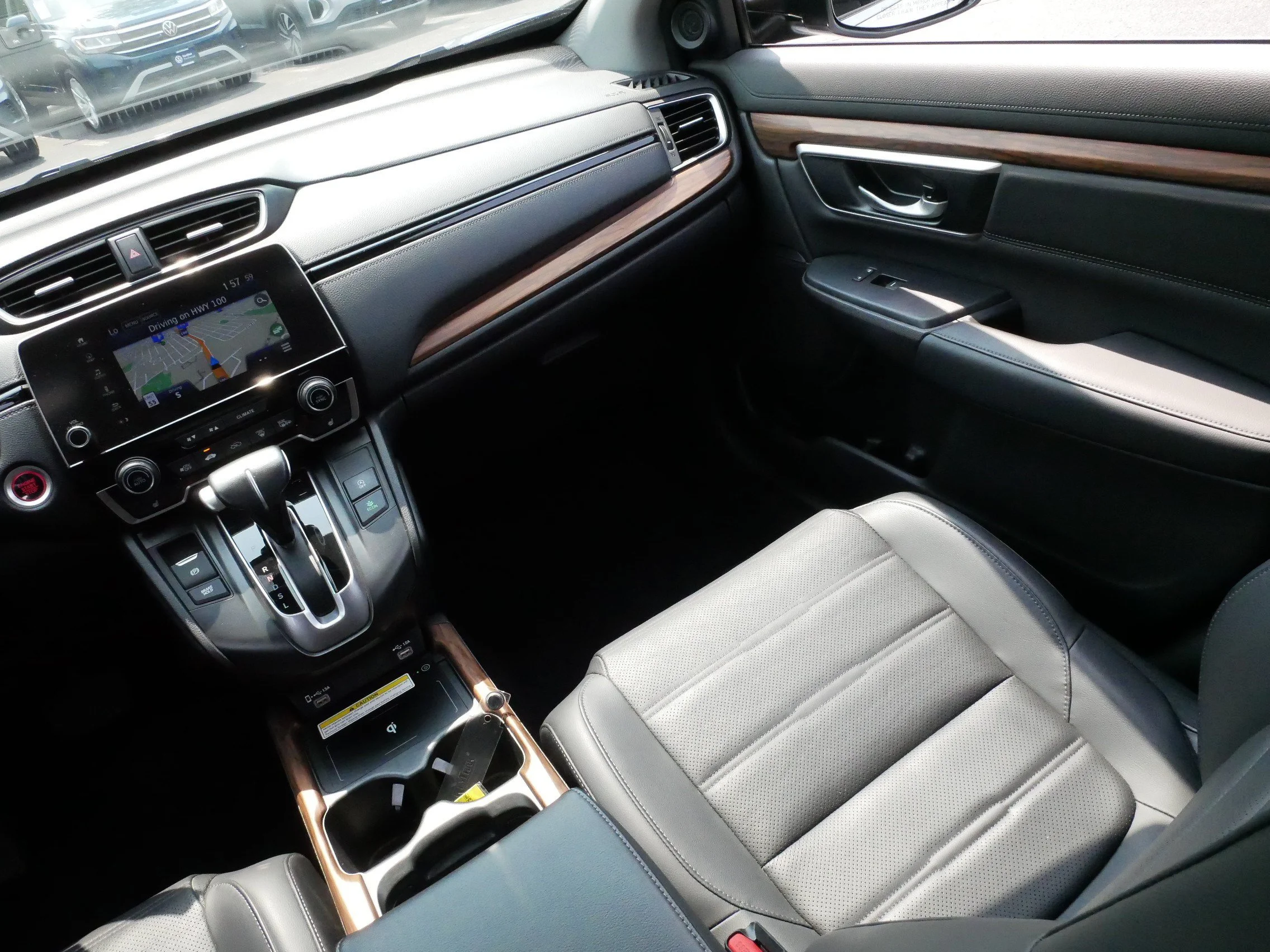 Used 2022 Sonic Gray Pearl Honda Touring image 9