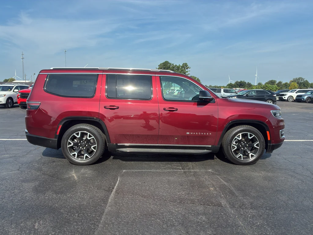 Used 2025 Velvet Red Pearlcoat Jeep Series III image 4