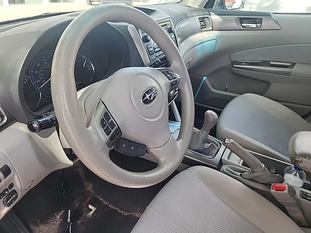 Used 2011 Blue Subaru 2.5X image 8