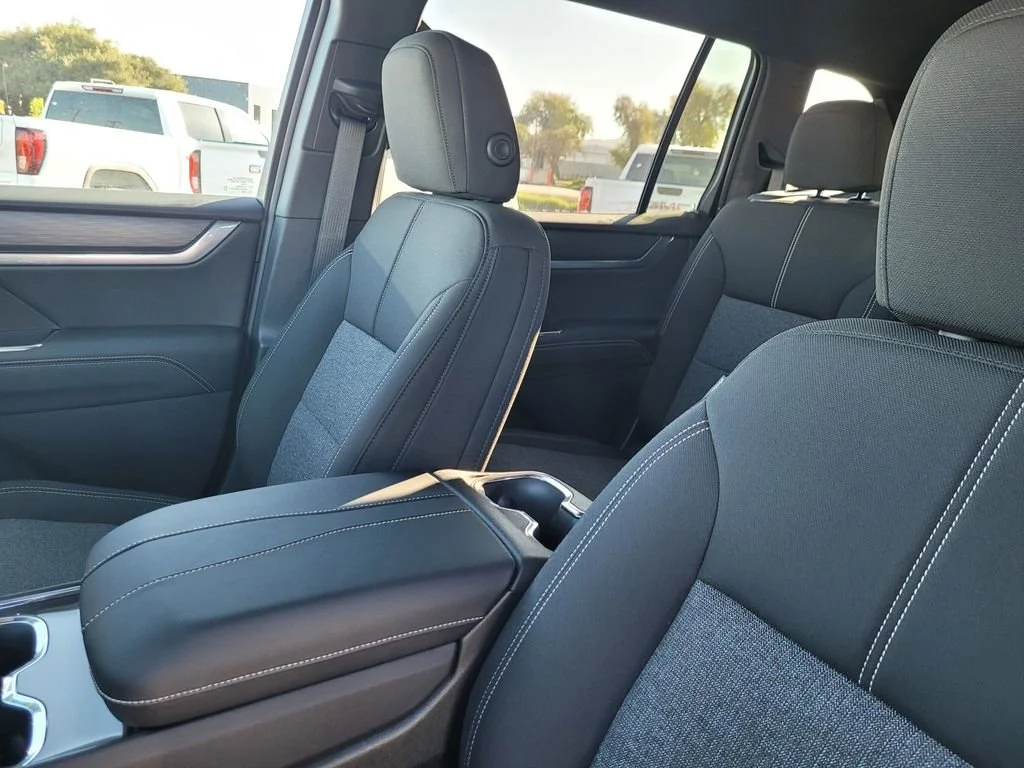 2026 GMC Acadia Elevation - Photo 14
