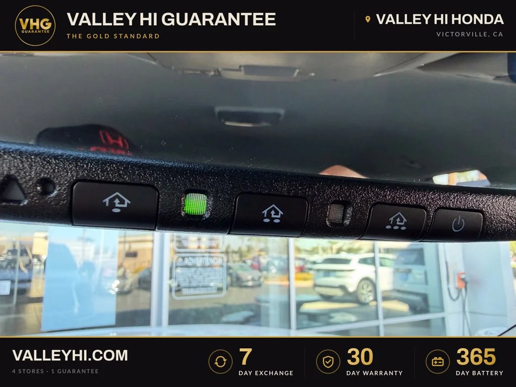 Used 2020 Super White Toyota SR5 image 31