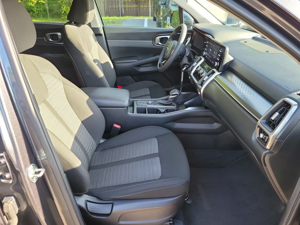 Certified Used 2022 Gravity Gray Kia LX image 8