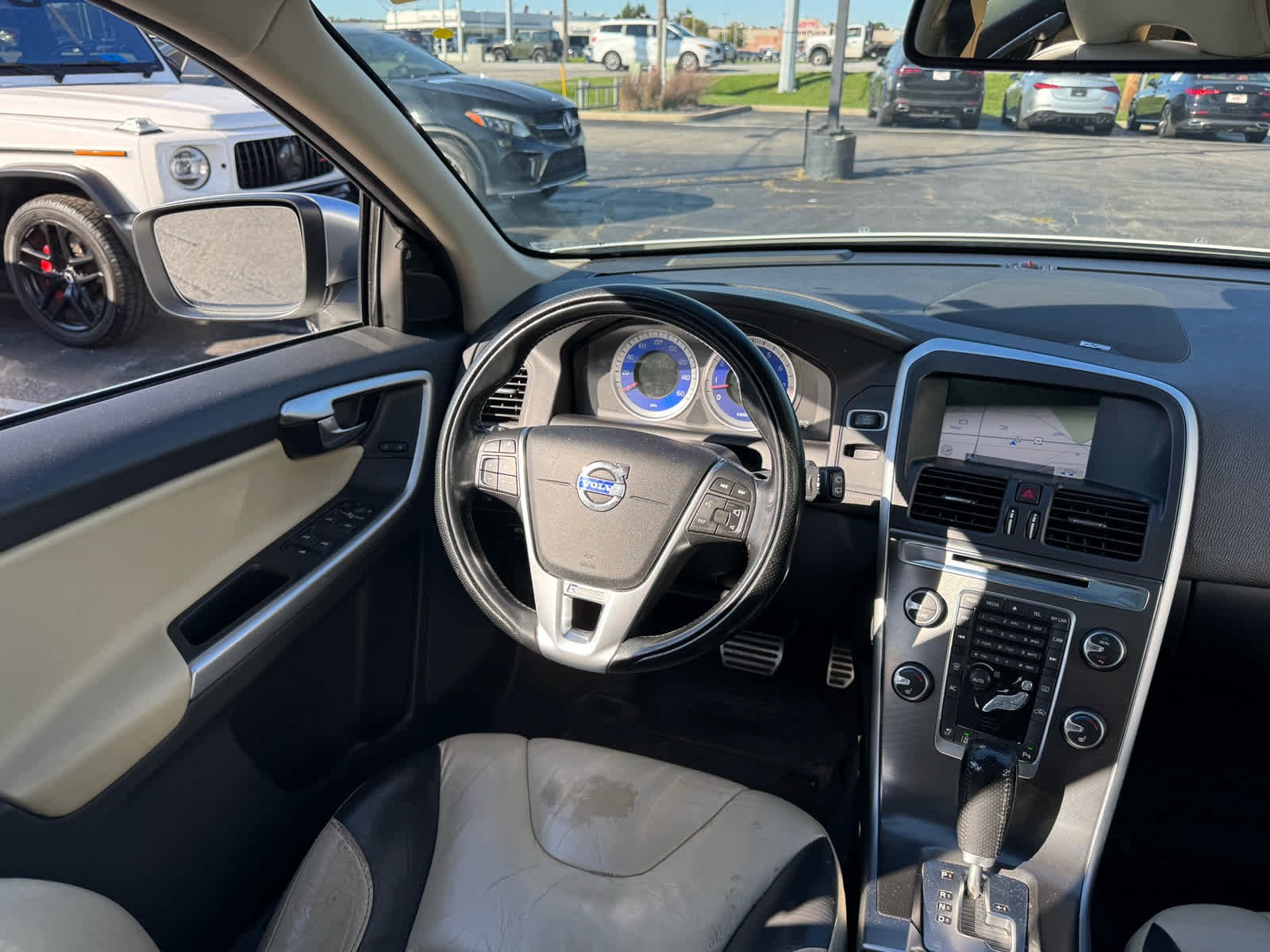 Used 2012 Ice White Volvo 3.0L Premier Plus image 31