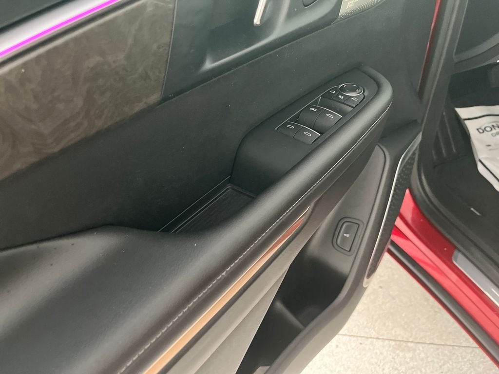 Used 2025 Red Buick Avenir image 10