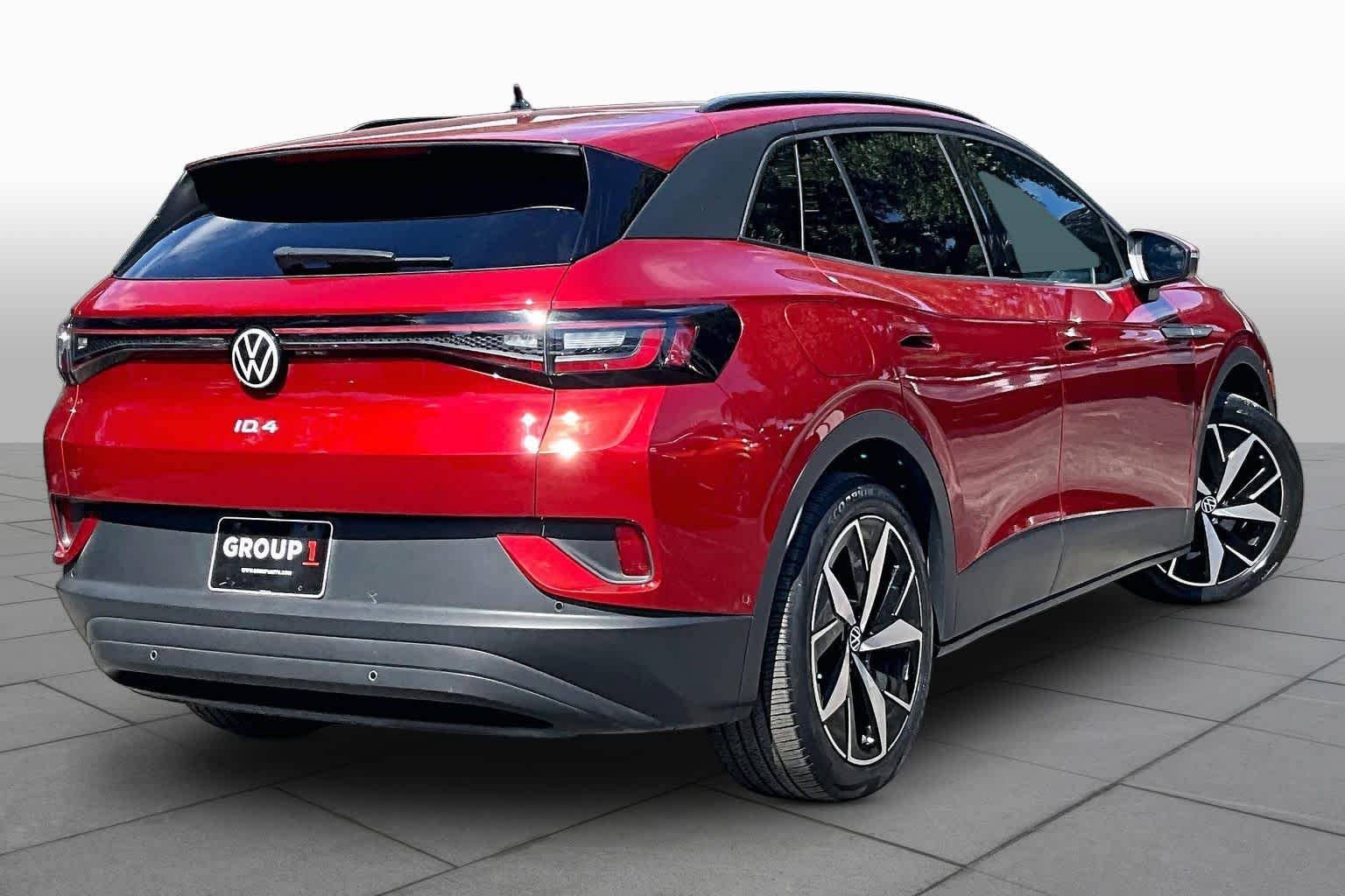 Used 2023 AURORA RED CHROMA Volkswagen Pro S image 12