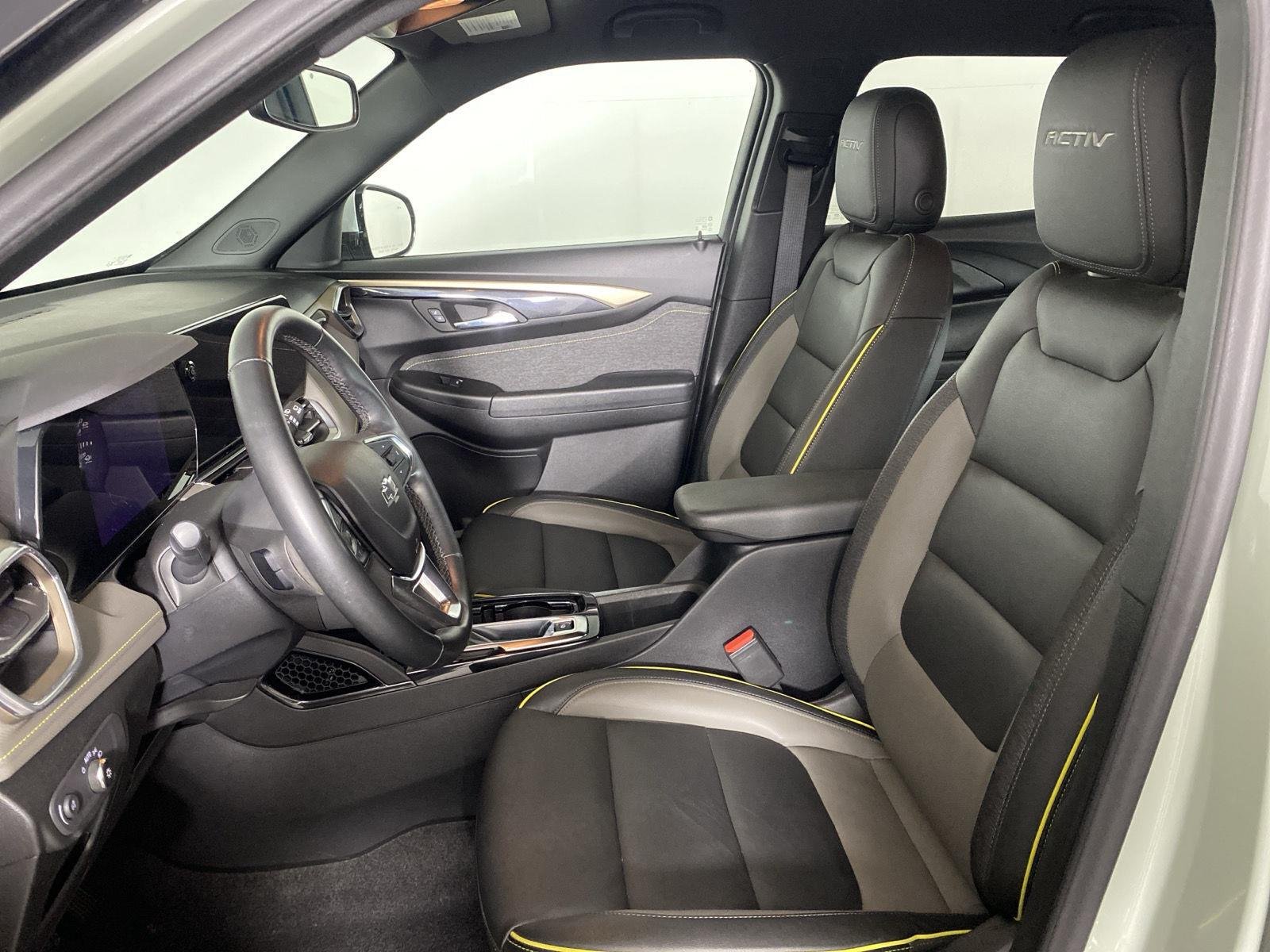 Used 2024 Cacti Green Chevrolet ACTIV image 10