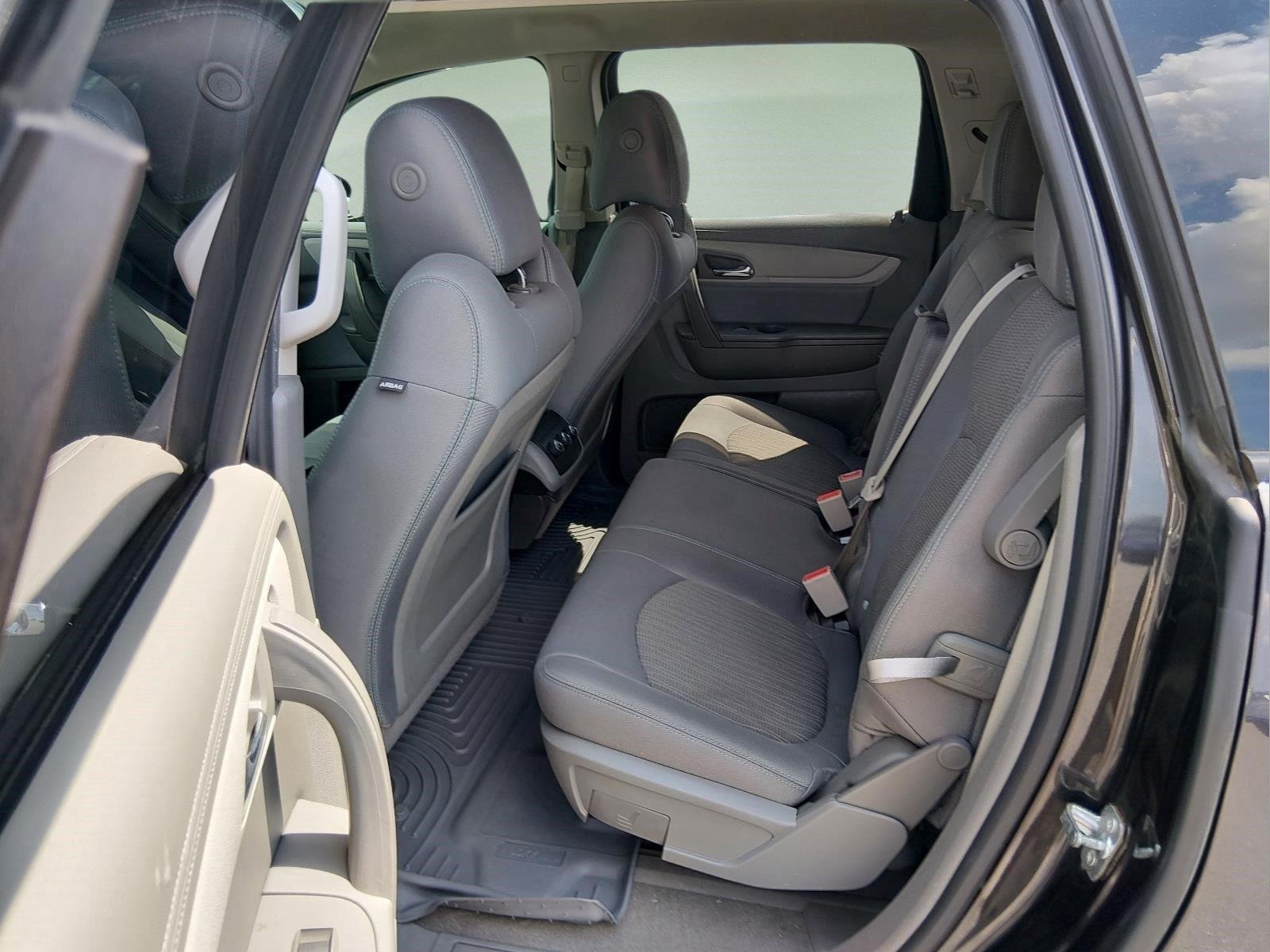 Used 2017 Tungsten Metallic Chevrolet LS image 18
