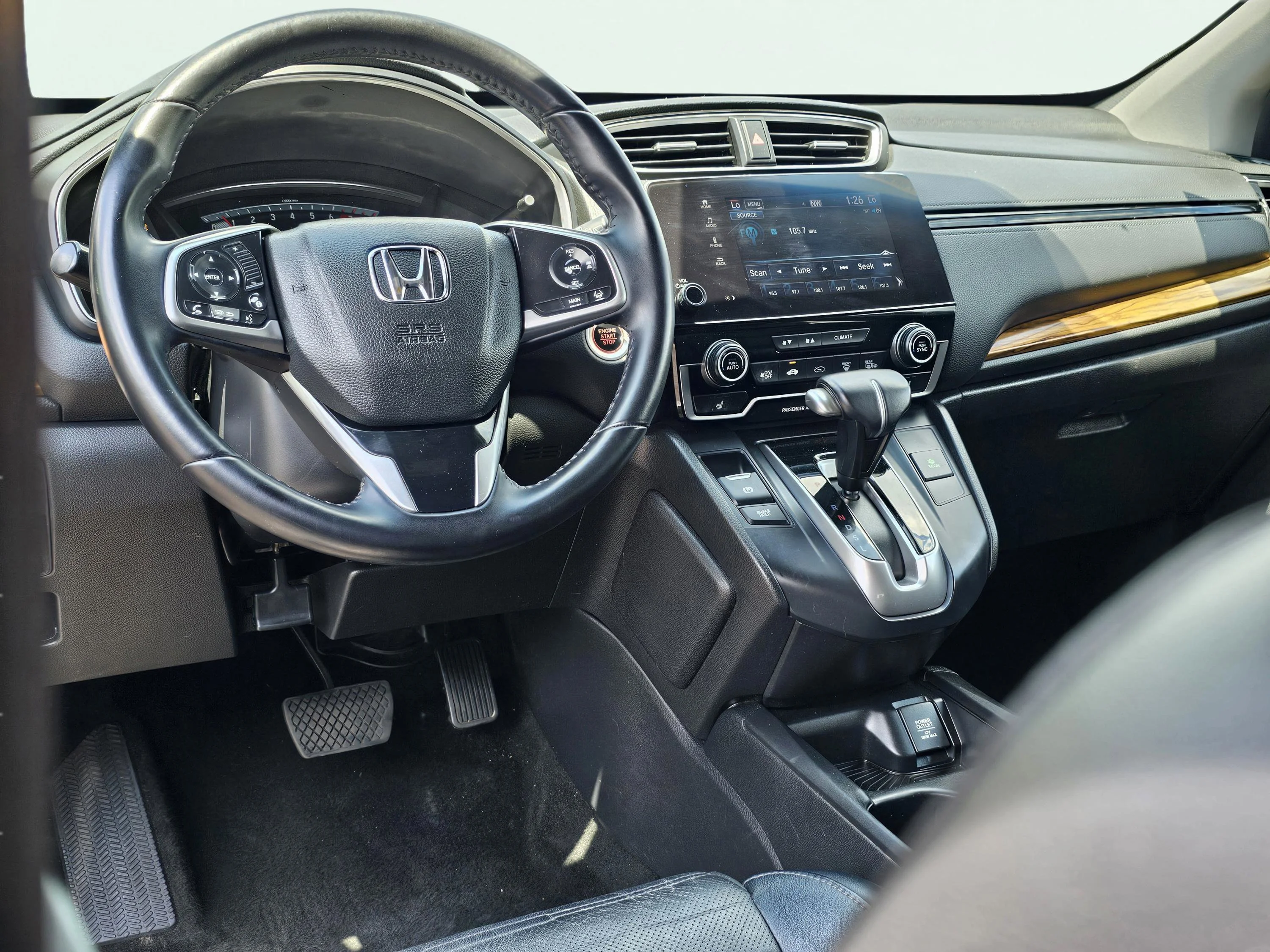 Used 2018 Crystal Black Pearl Honda EX-L image 32
