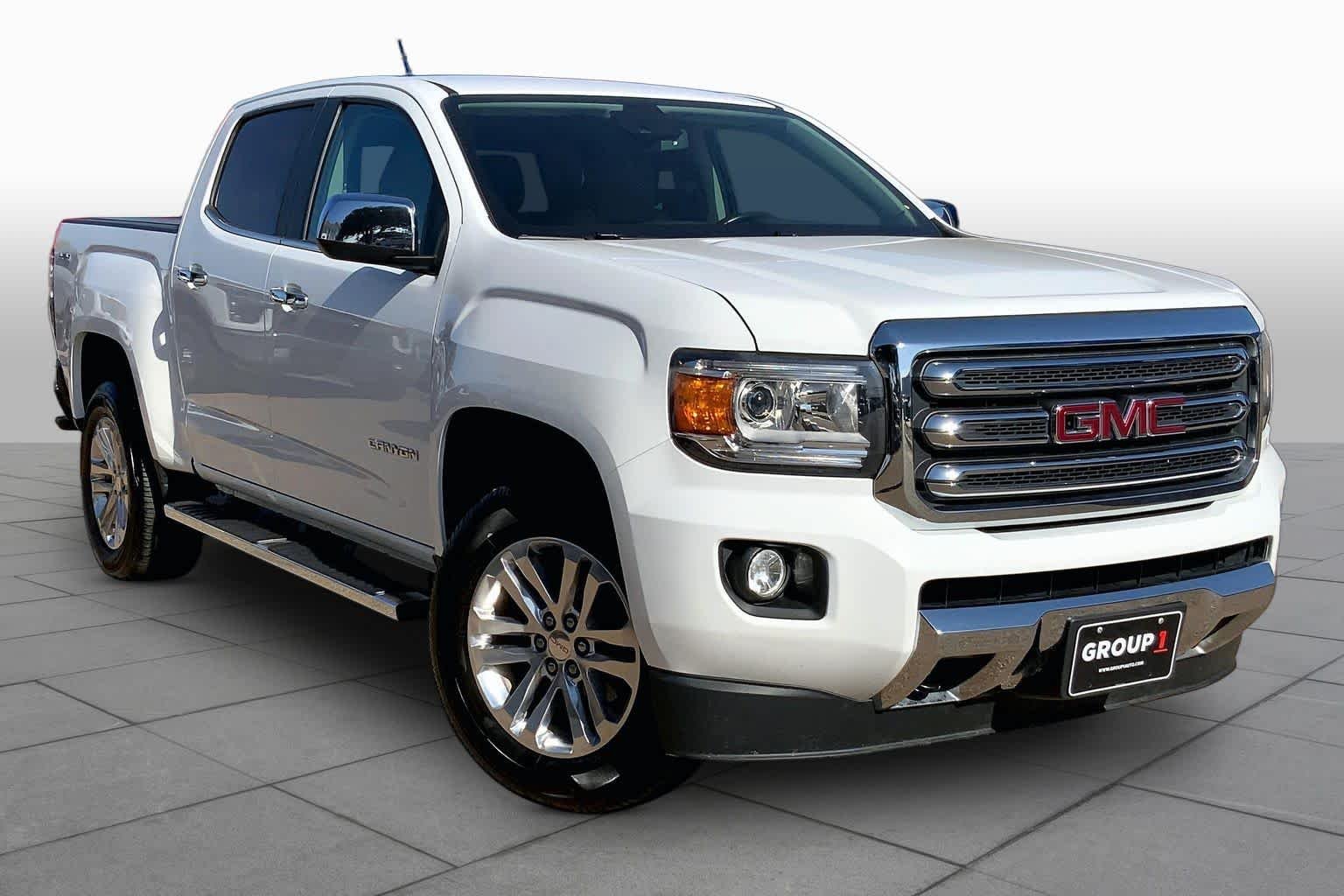 Used 2017 Summit White GMC 4WD SLT image 2