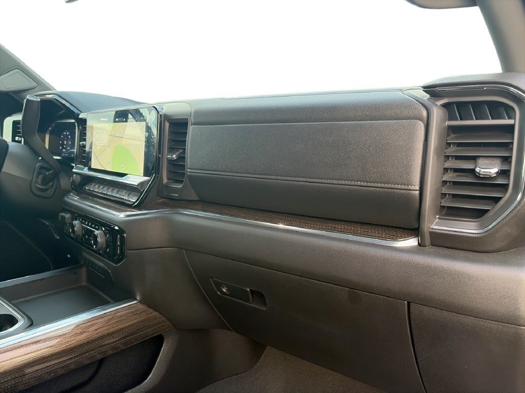Used 2025 Sterling Gray Metallic Chevrolet LT image 30