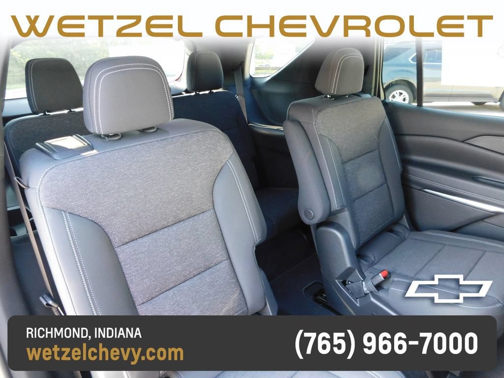 New 2027 Mosaic Black Metallic Chevrolet LT image 21