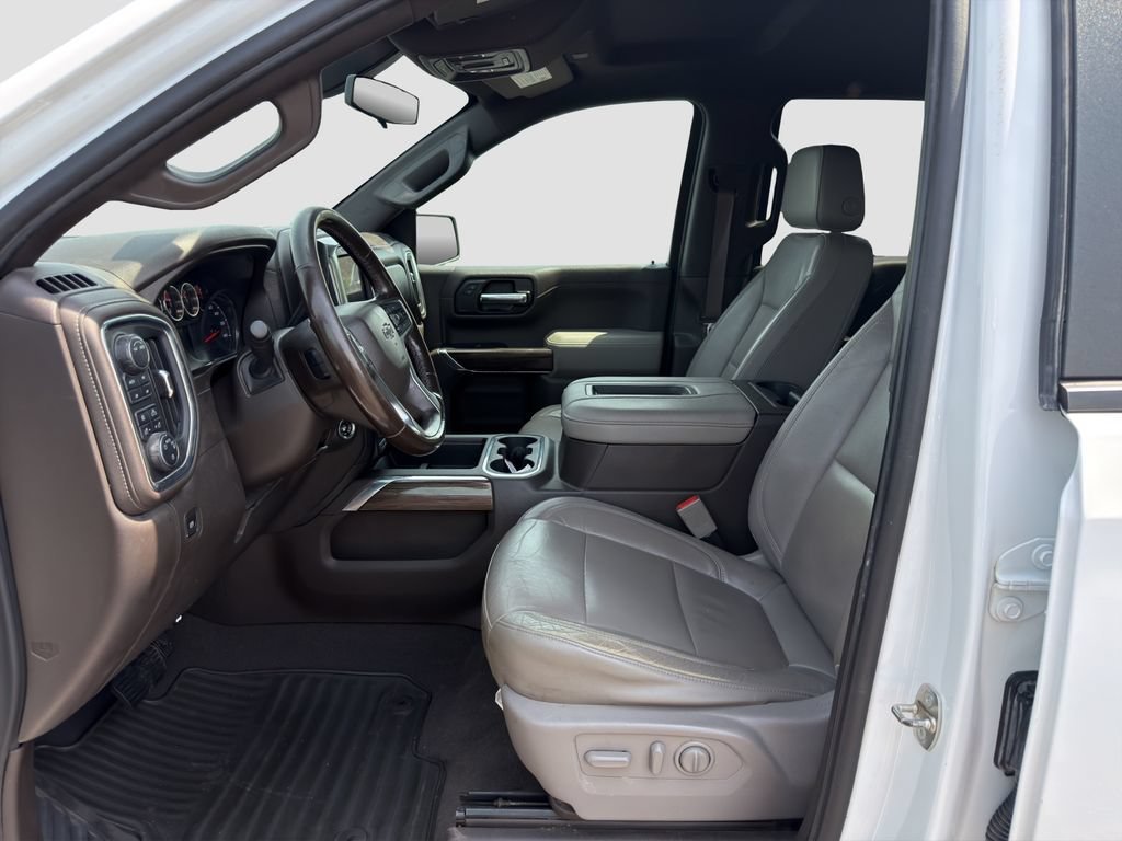 Used 2020 SUMMIT WHITE Chevrolet RST image 9