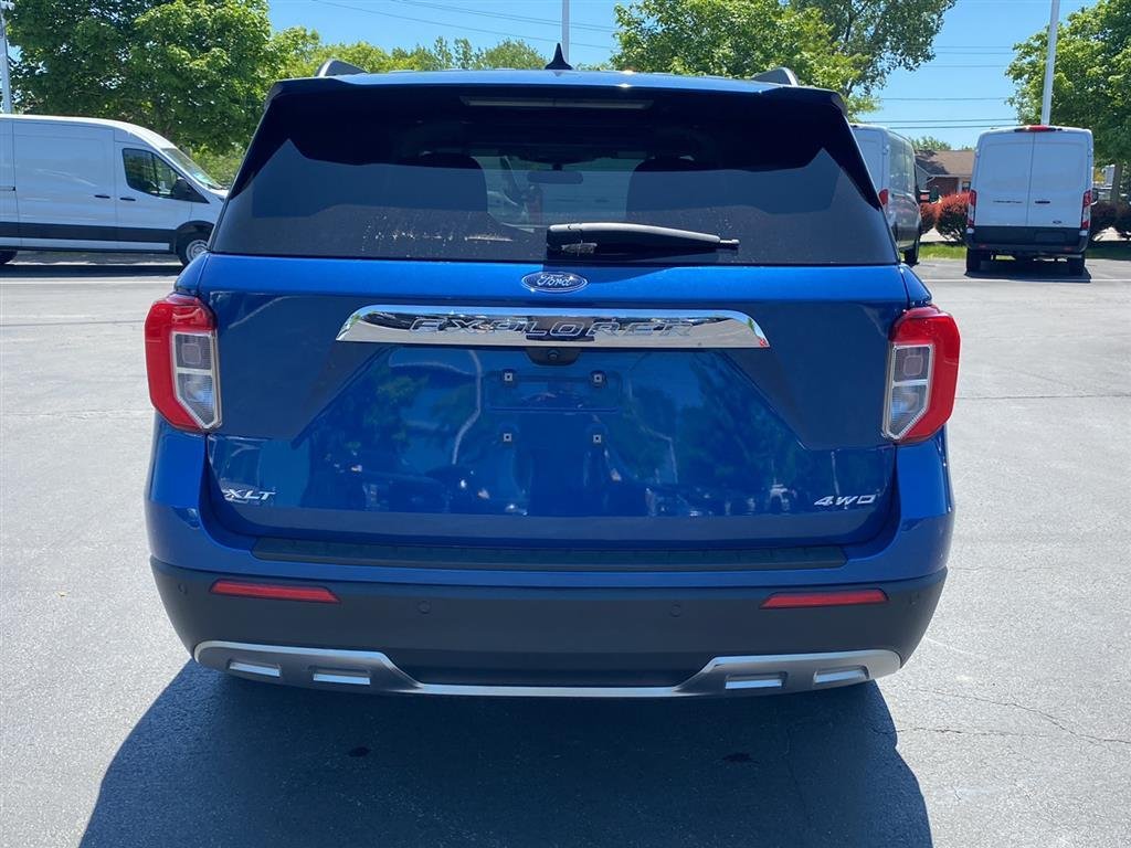 Used 2023 Atlas Blue Ford XLT image 10