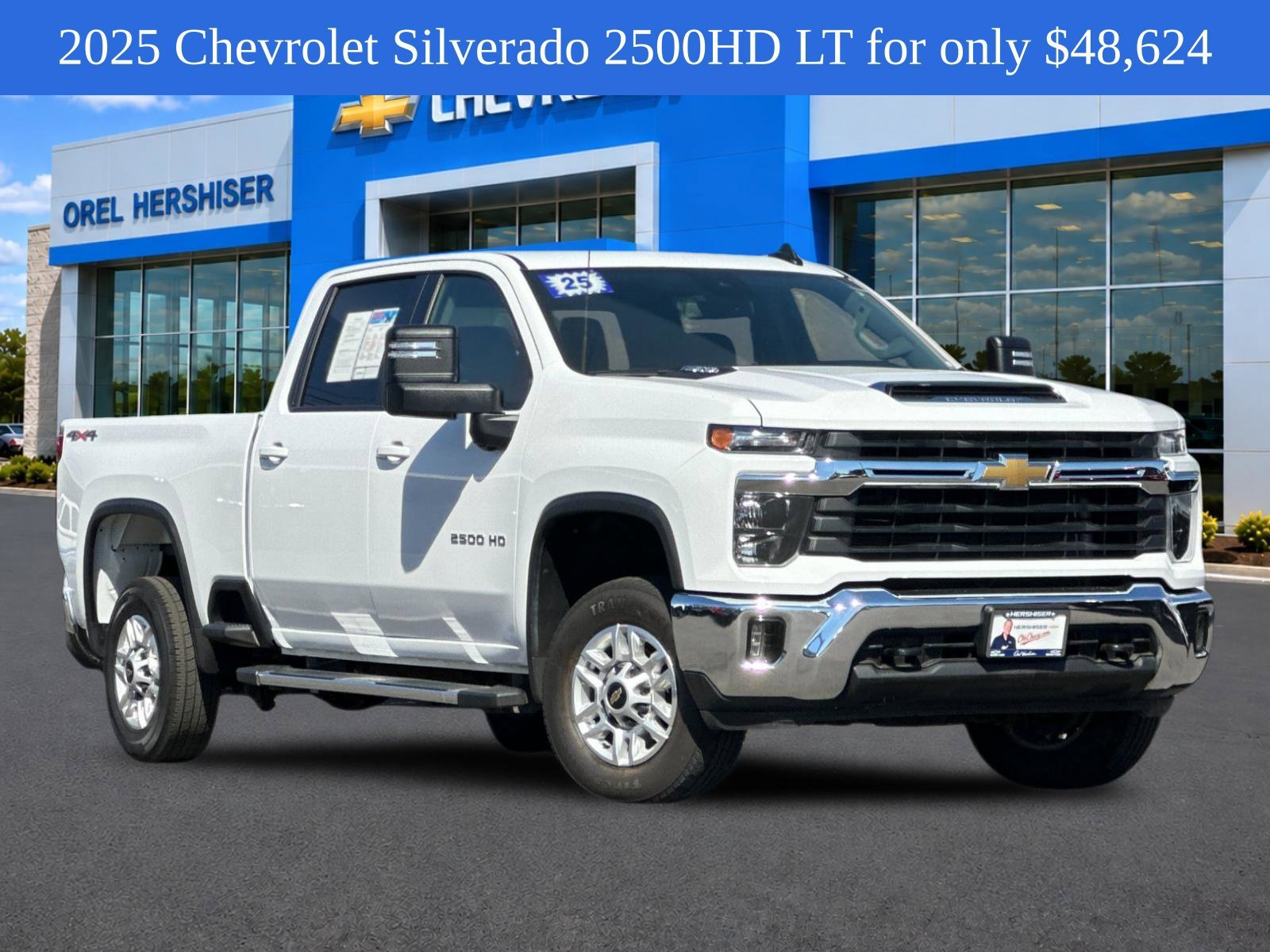 Used 2025 Summit White Chevrolet LT image 3