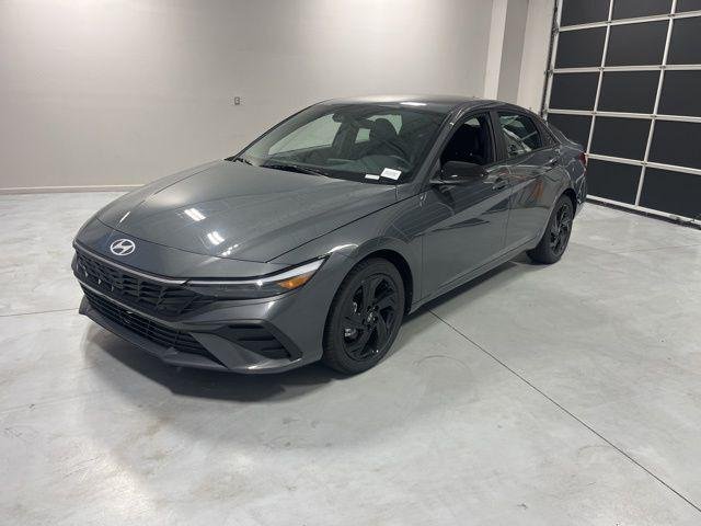 New 2026 Gray Hyundai SEL Sport image 3