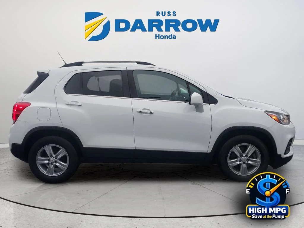 Used 2020 White Chevrolet LT image 6