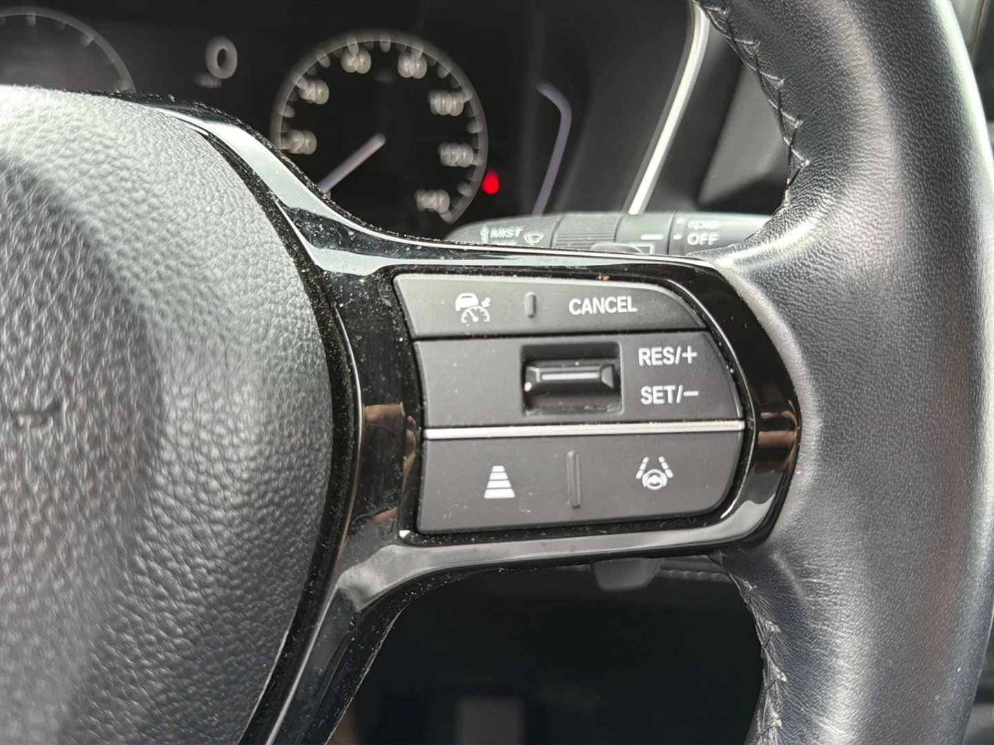 Used 2025 Crystal Black Pearl Honda EX-L image 19