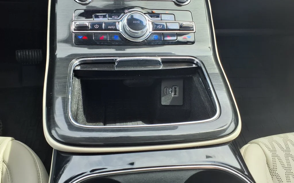 Used 2023 White Lincoln Black Label image 30