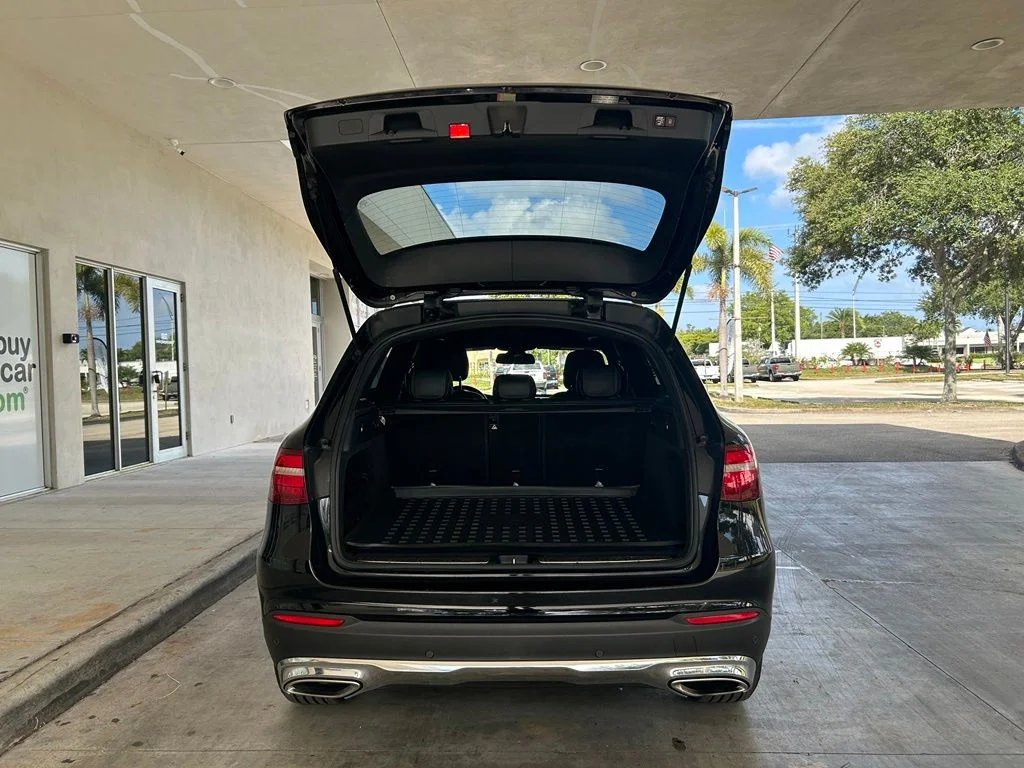 Used 2018 Black Mercedes-Benz GLC 300 image 31