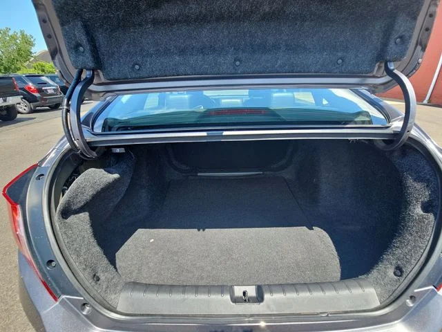 Used 2020 Gray Honda Touring image 28