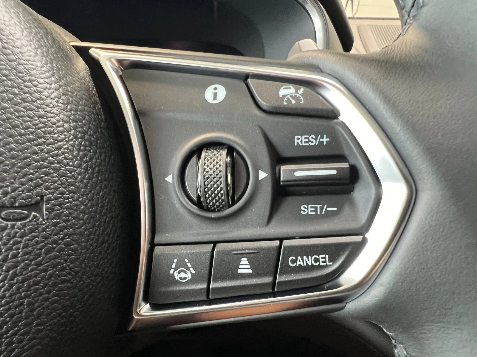 New 2026 Solar Silver Metallic Acura w/Technology Package image 20