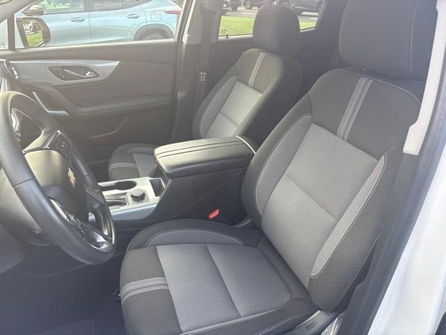 Used 2023 White Chevrolet LT image 8