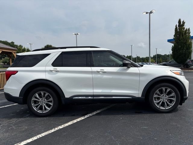 Used 2022 Star White Metallic Tri-Coat Ford XLT image 4