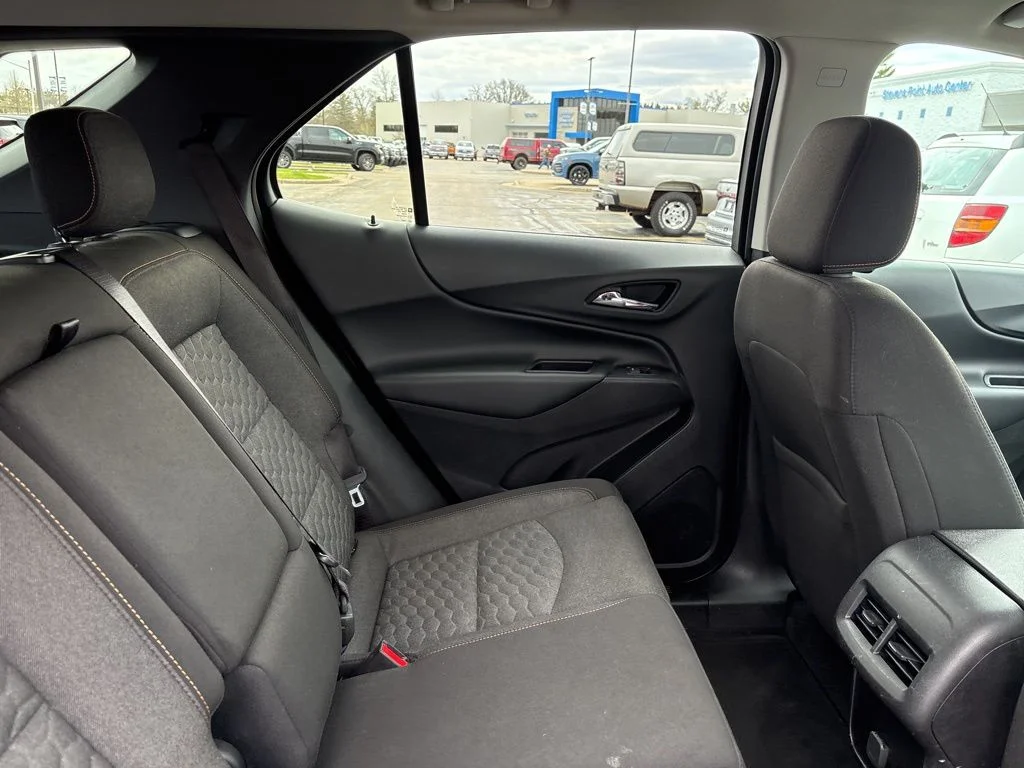 Used 2018 Cajun Red Tintcoat Chevrolet LT image 31