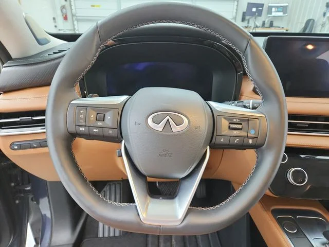 Used 2025 Blue INFINITI Sensory image 24