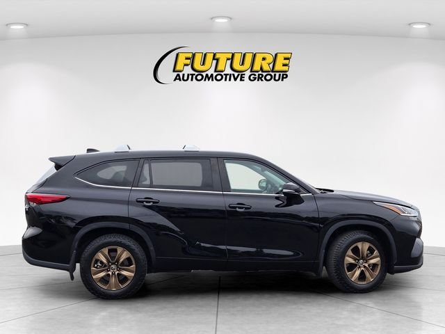 Used 2023 Black Toyota Bronze Edition image 3