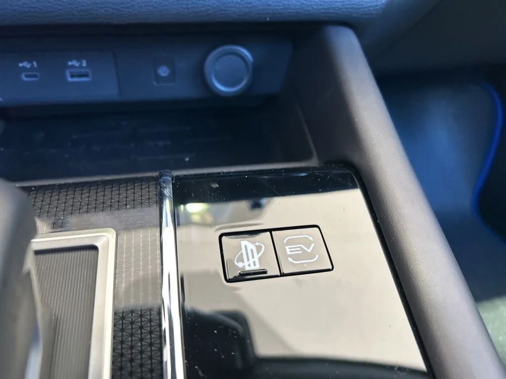 2025 Mitsubishi Outlander Plug-in Hybrid SEL Black Edition - Photo 53