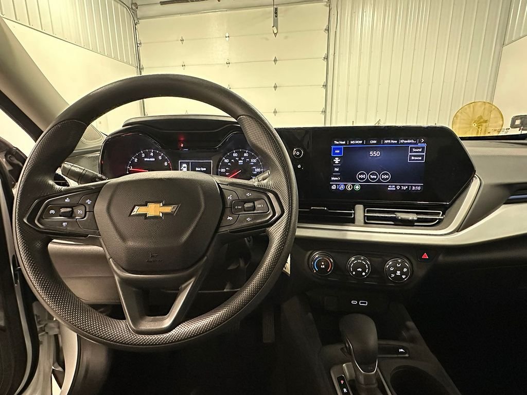 Used 2024 White Chevrolet LS image 31