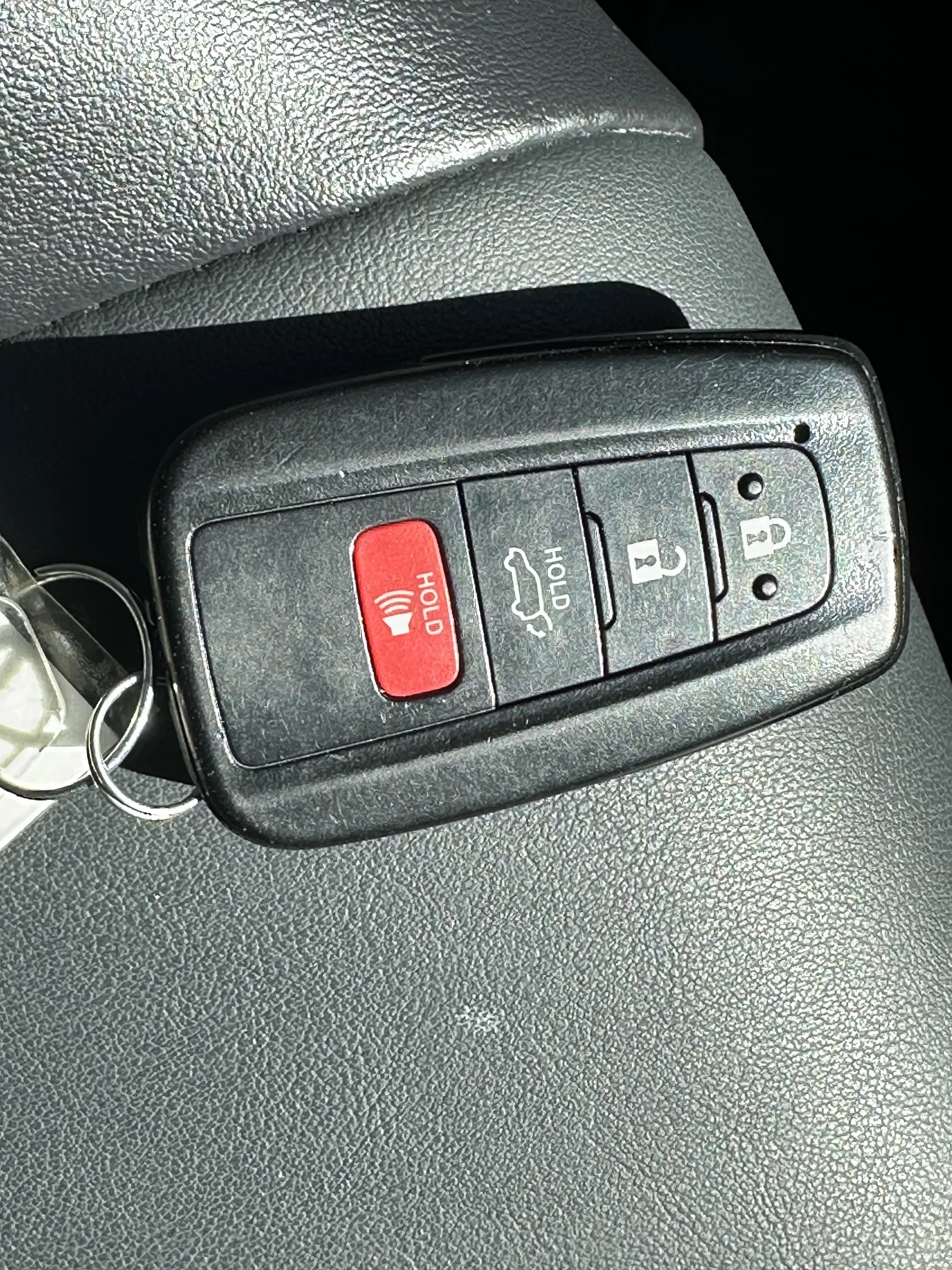 Certified Used 2025  Toyota Hybrid XLE image 23