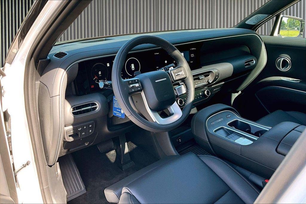 New 2026 Creamy White Pearl Hyundai Calligraphy image 7