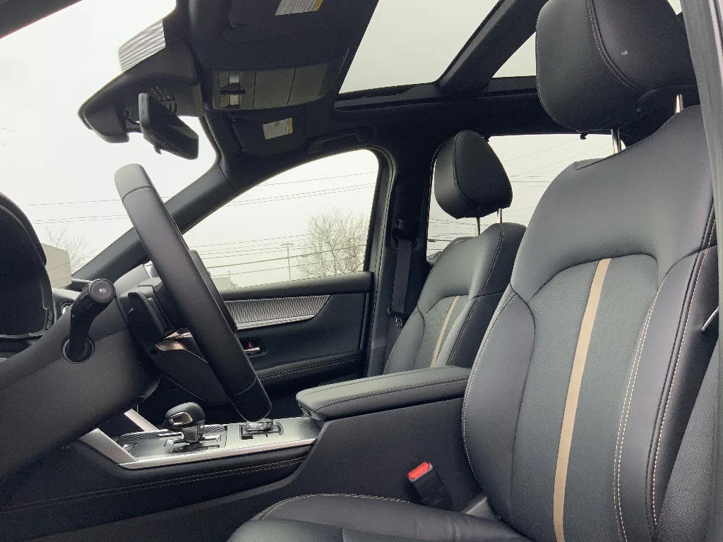 2026 Mazda CX-70 Premium Plus Package - Photo 9