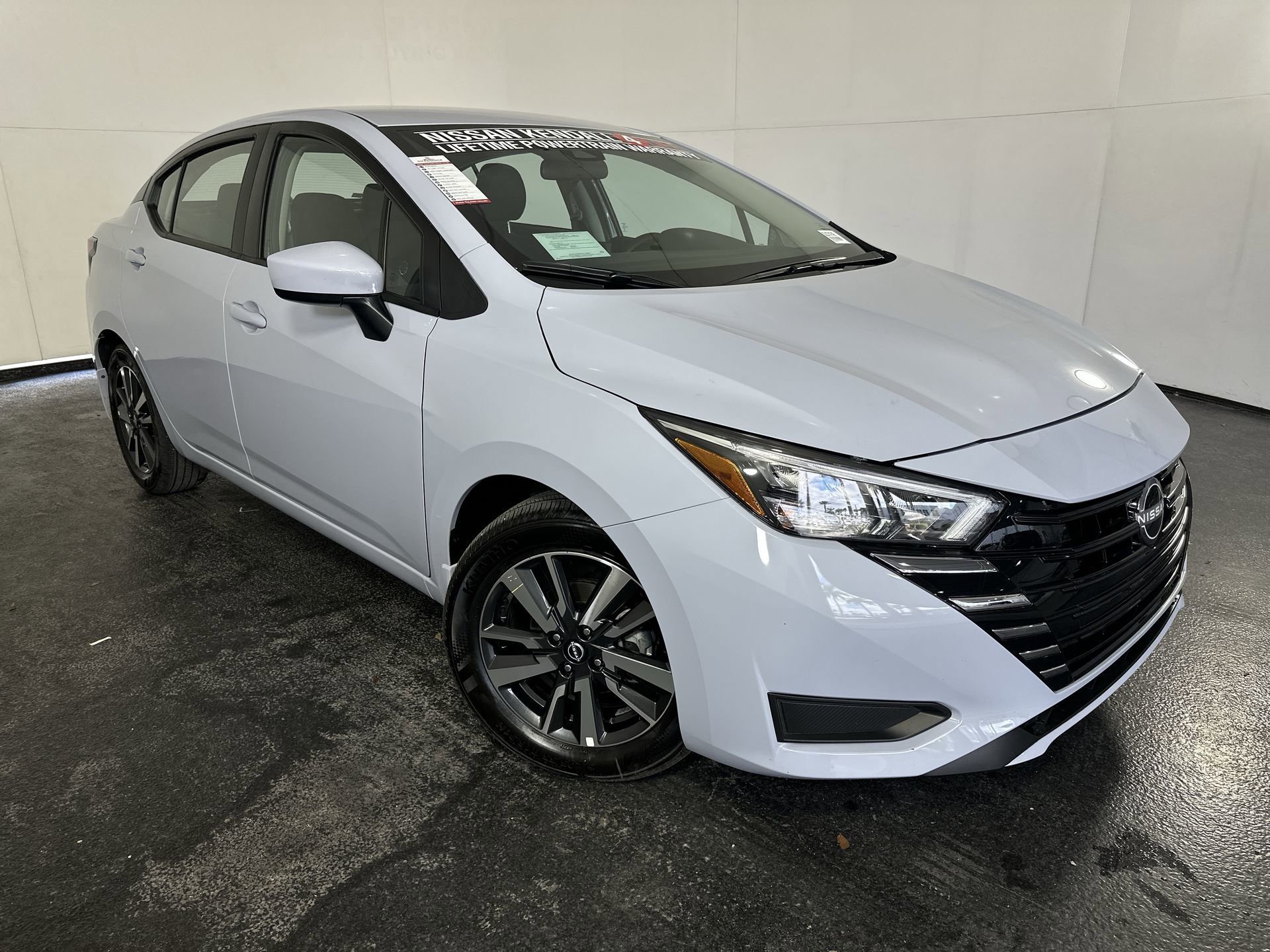 2025 Nissan Versa Sedan SV