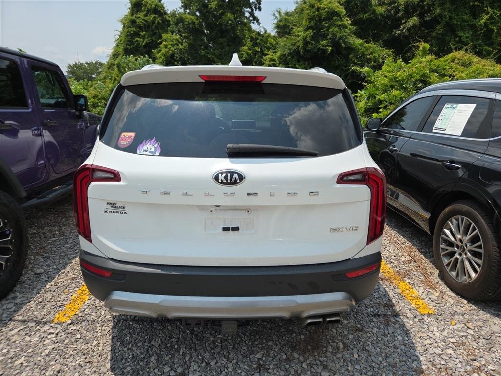 Used 2021 White Kia EX image 4