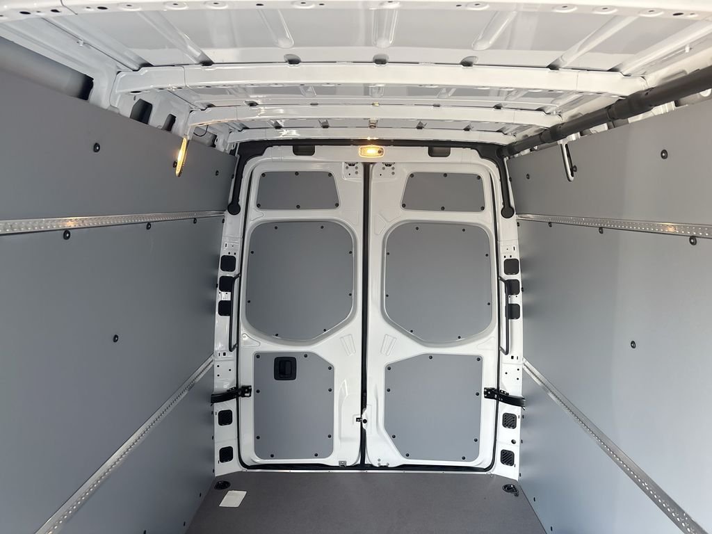 New 2026 Arctic White Mercedes-Benz Cargo 170 WB image 19