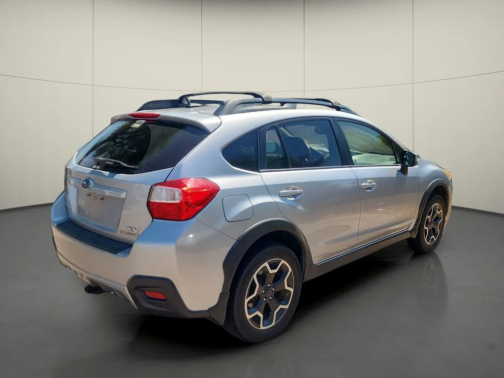 Used 2015 Silver Subaru 2.0i Limited image 7