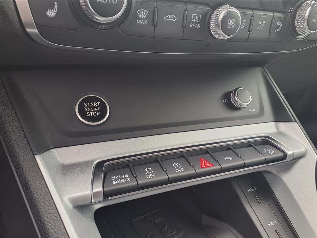 Used 2025 Arkona White Audi S line Premium image 21